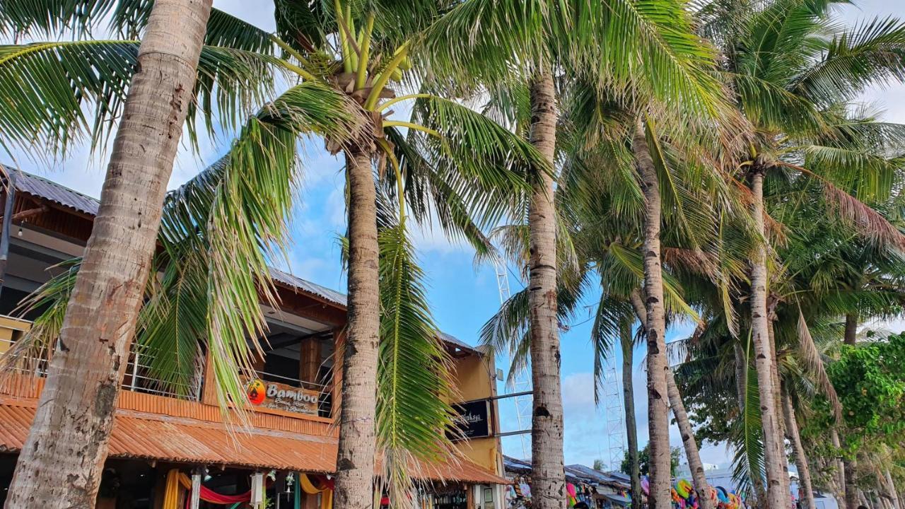 Bamboo Beach Resort & Restaurant Manoc-Manoc Ngoại thất bức ảnh